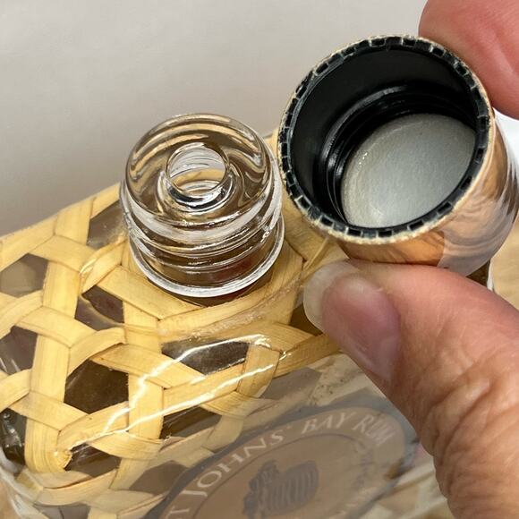 St. John Bay Rum After Shave Cologne - Picture 5 of 6